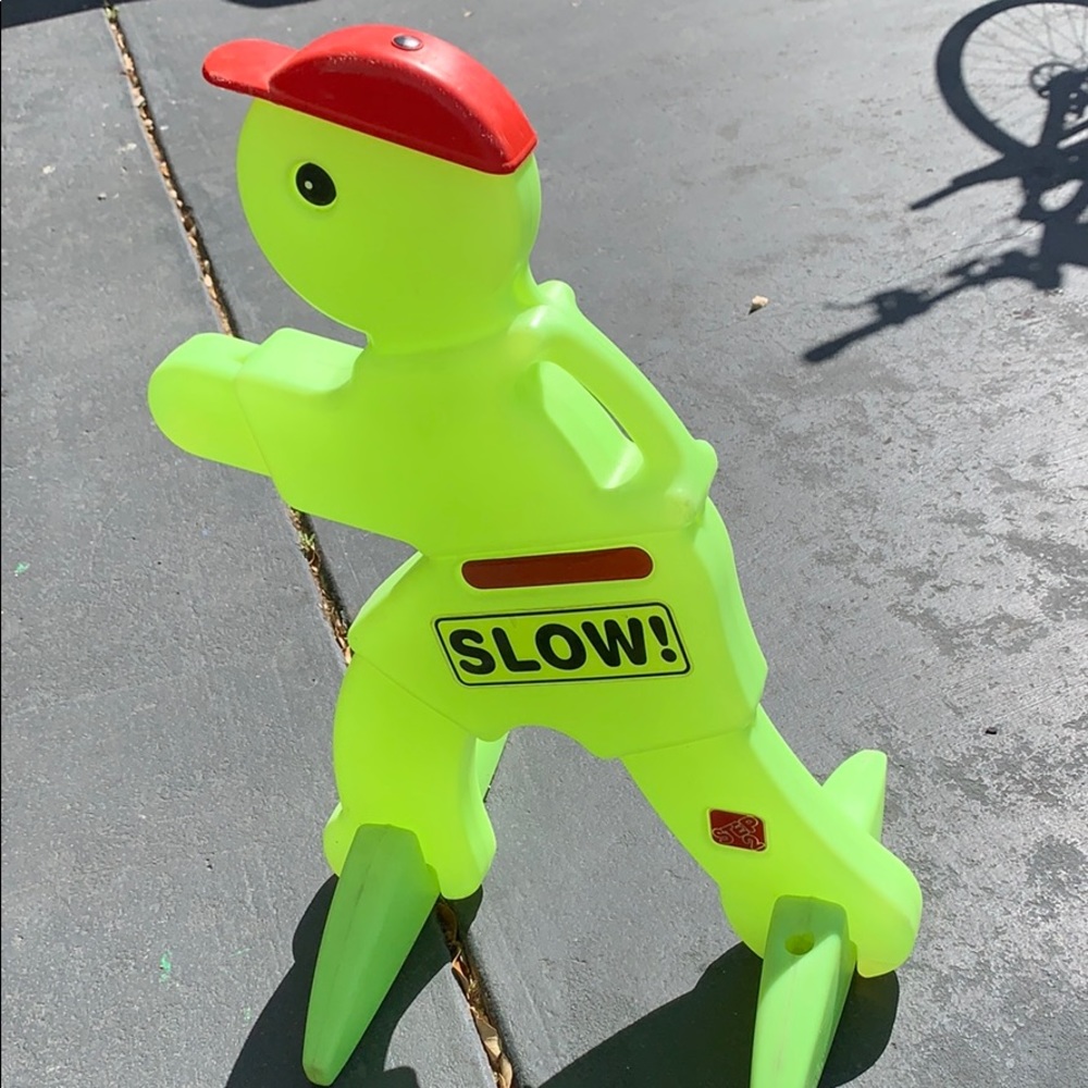 Caution kids sign
